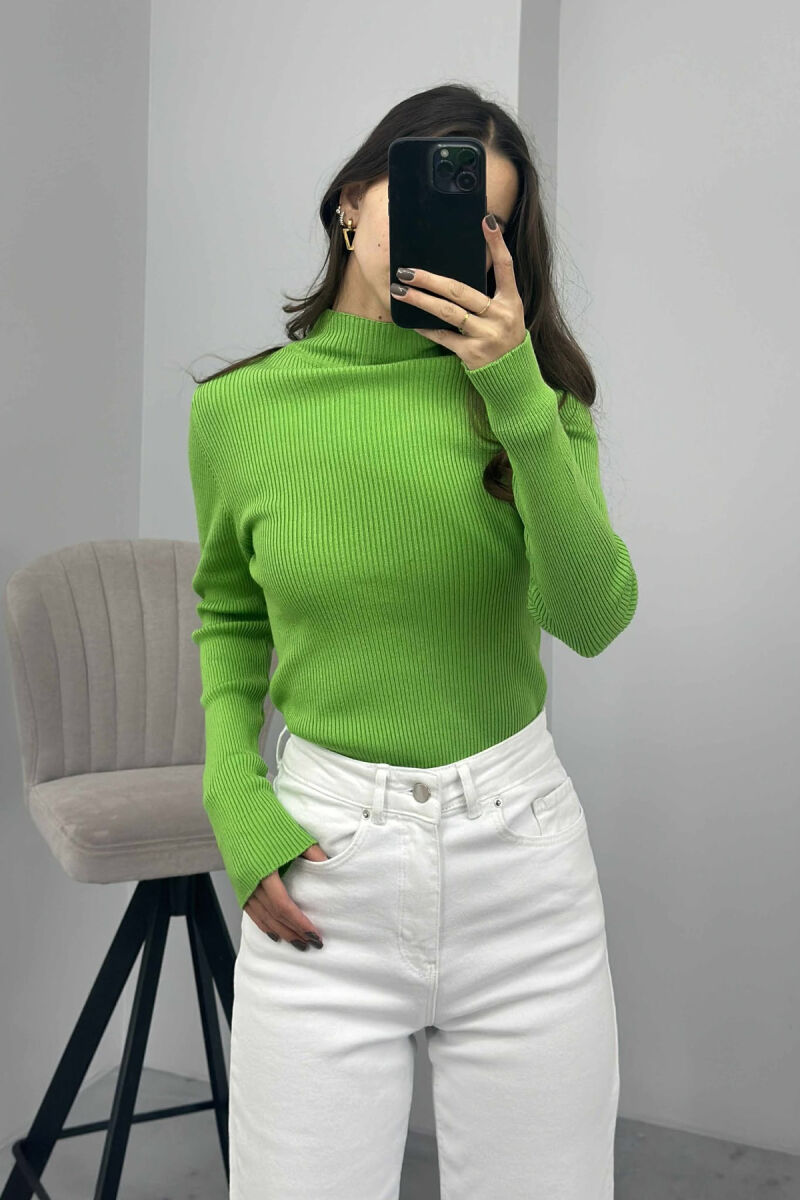 HIGH NECK ONE COLOR WOMEN SWEATER LIGHT GREEN/JEZB - 3