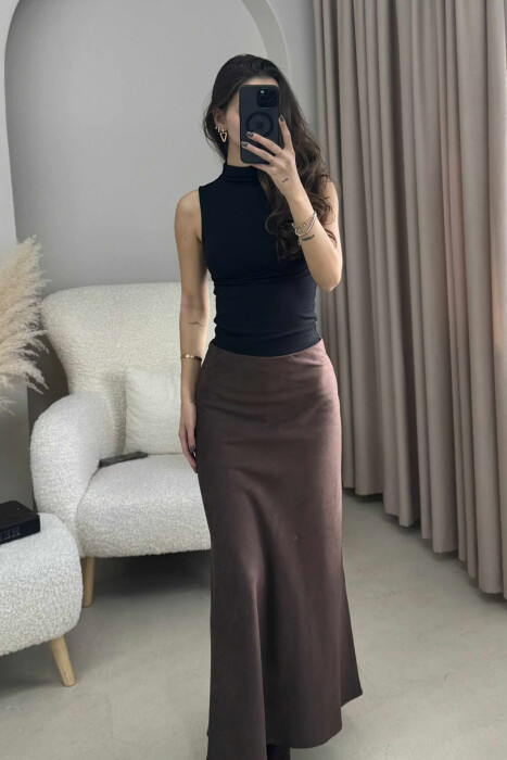 KANATIERE NJË NGJYRËSHE ME JAKË GOLF PËR FEMRA NË NGJYRË TË ZEZË - KLAUDIO FASHION