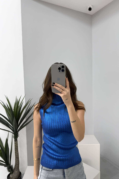 BLUZË NJË NGJYRËSHE ME SHKËLQIM PËR FEMRA NË NGJYRË BLU 