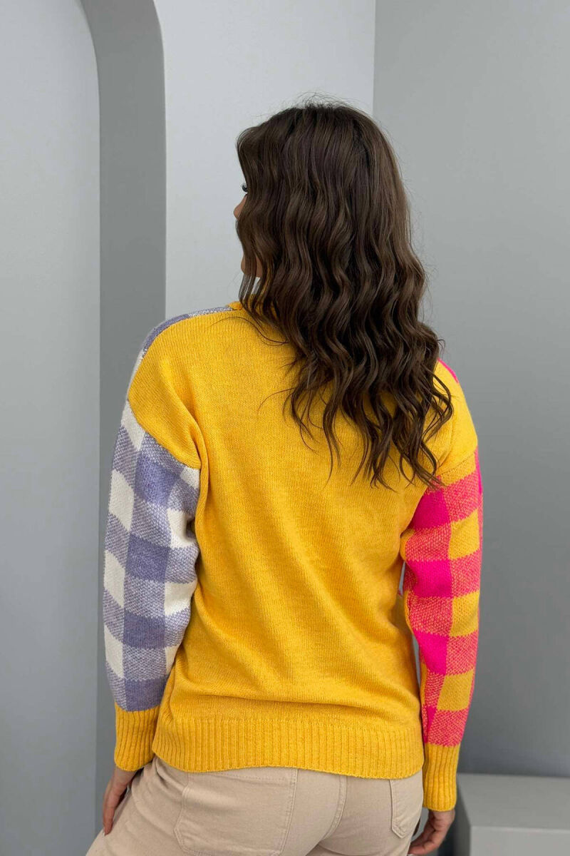 HIGH NECK SQUARE DESIGN WOMEN SWEATER YELLOW/E VERDHE - 2