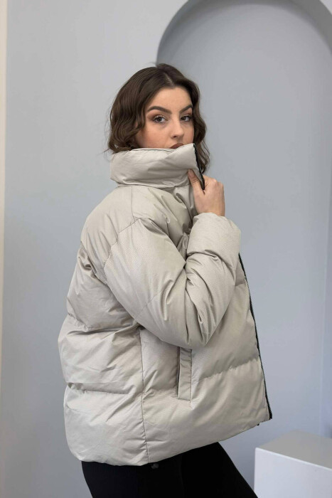 HIGH NECK WOMEN PUFFER JACKET IN LIGHT GREY COLOR - 3