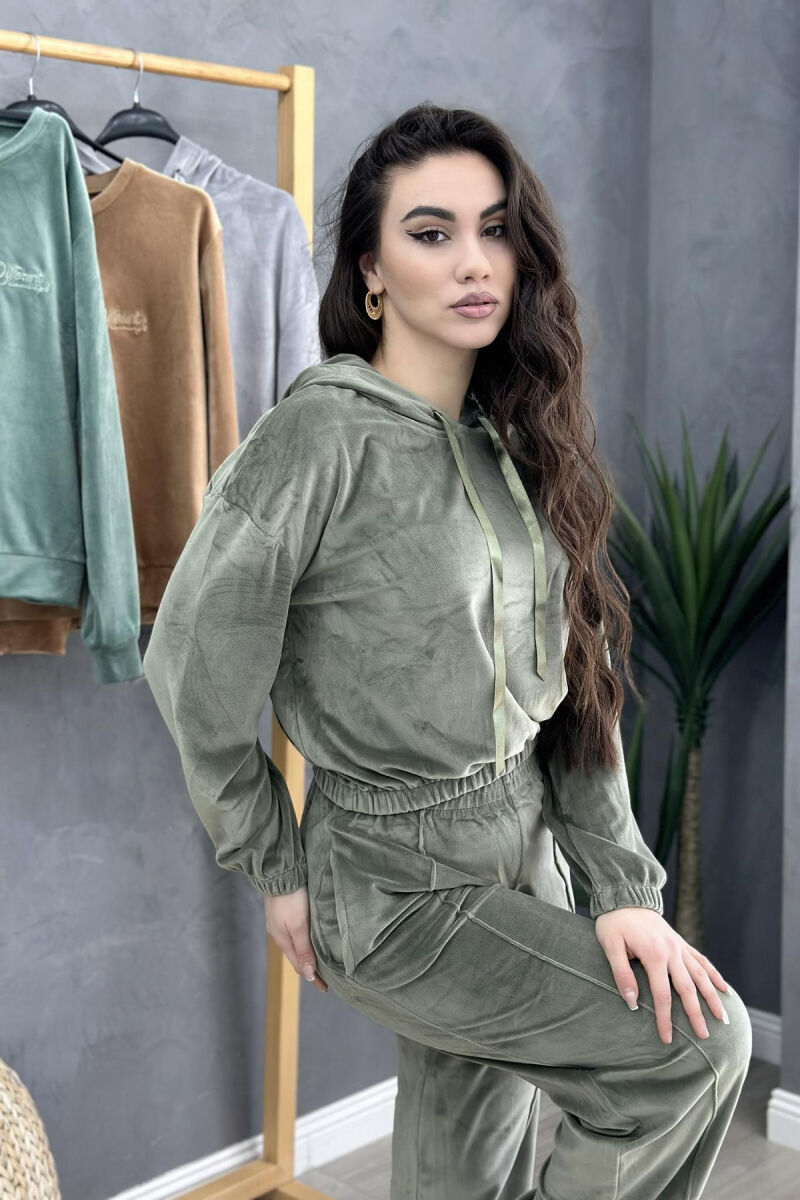 HOOD ONE COLOR WOMAN VELVET SUIT OLIVE/ULLI - 2