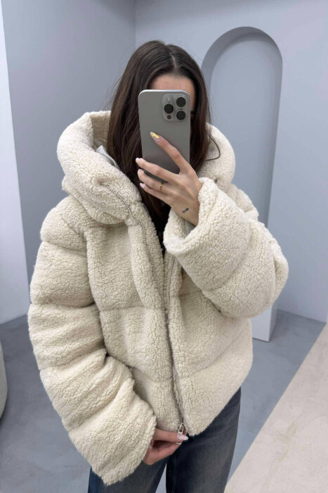 HOOD SHEEPSKIN WOMEN JACKET IN BEIGE COLOR 