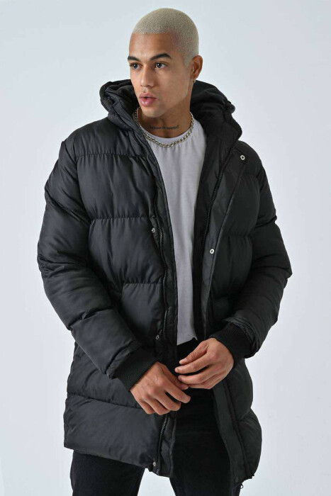 HOODED MEN PUFFER JACKET IN BLACK COLOR - 2