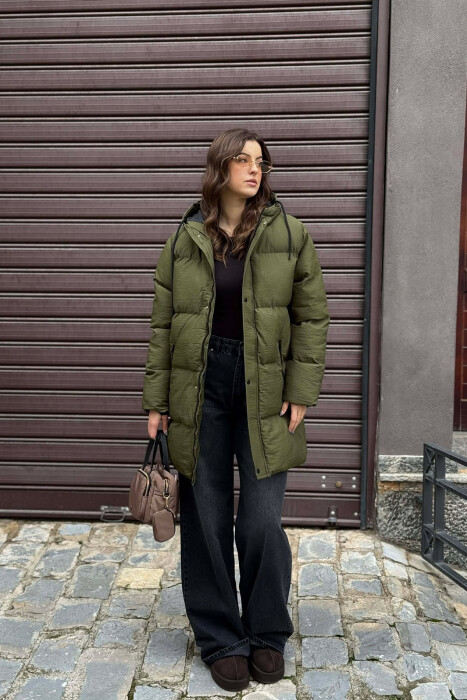 XHUP ME KAPUC PËR FEMRA NË NGJYRËN JESHILE - KLAUDIO FASHION