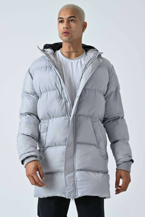 HOODED MEN PUFFER JACKET IN LIGHT GREY COLOR 