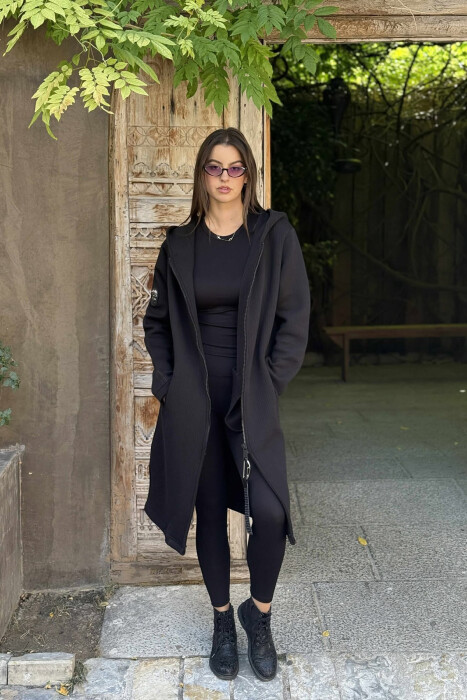 PULOVËR E GJATË NJË NGJYRËSHE ME KAPUÇ PËR FEMRA NË NGJYRË TË ZEZË - KLAUDIO FASHION