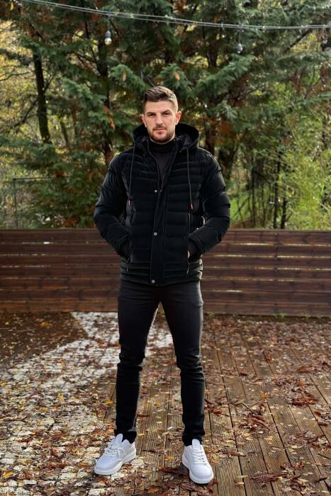 XHUP NJE NGJYRESH ME KAPUÇ PER MESHKUJ NE NGJYRE TE ZEZE - KLAUDIO FASHION