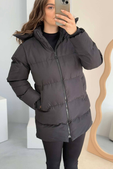 HOODED WOMEN PUFFER JACKET IN BLACK COLOR - 4