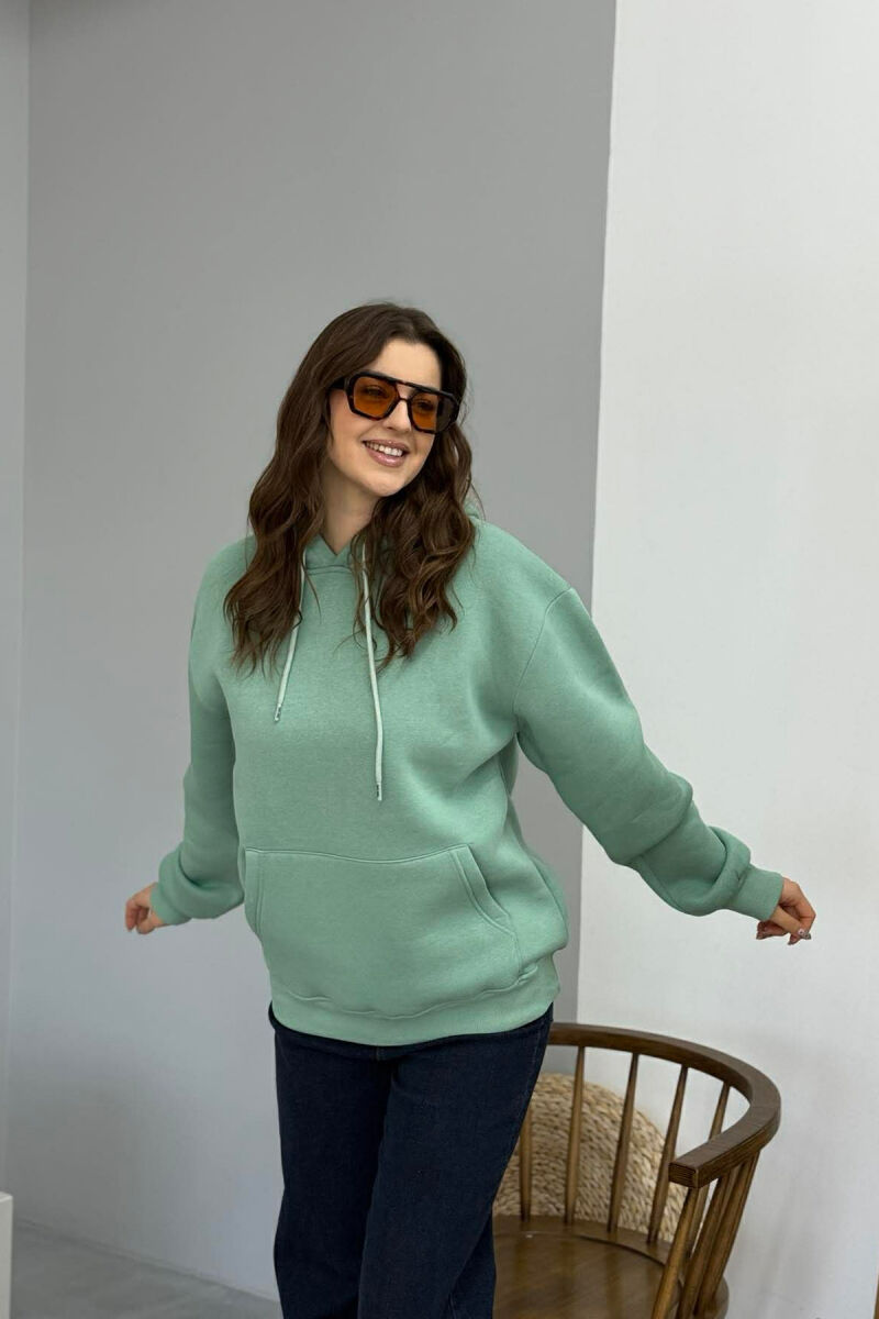 HOODIE E THJESHTE NJË NGJYRESHE ME PUSH PER FEMRA NË NGJYRE MENTE TE ERRET - 2