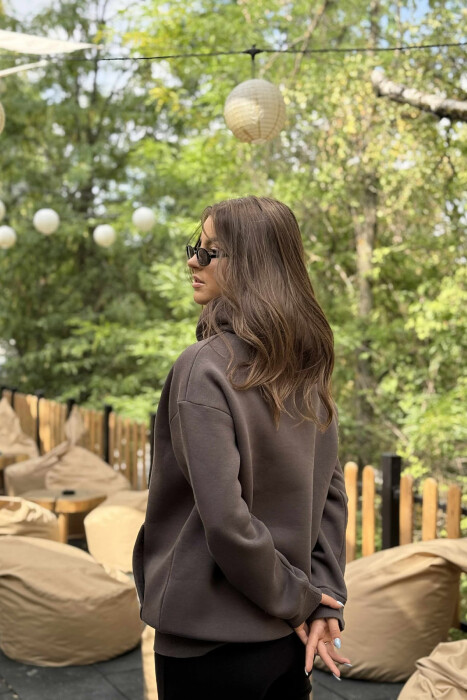 HOODIE E THJESHTË NJË NGJYRËSHE ME PUSH PËR FEMRA NË NGJYRËN GRI HIRI - 3