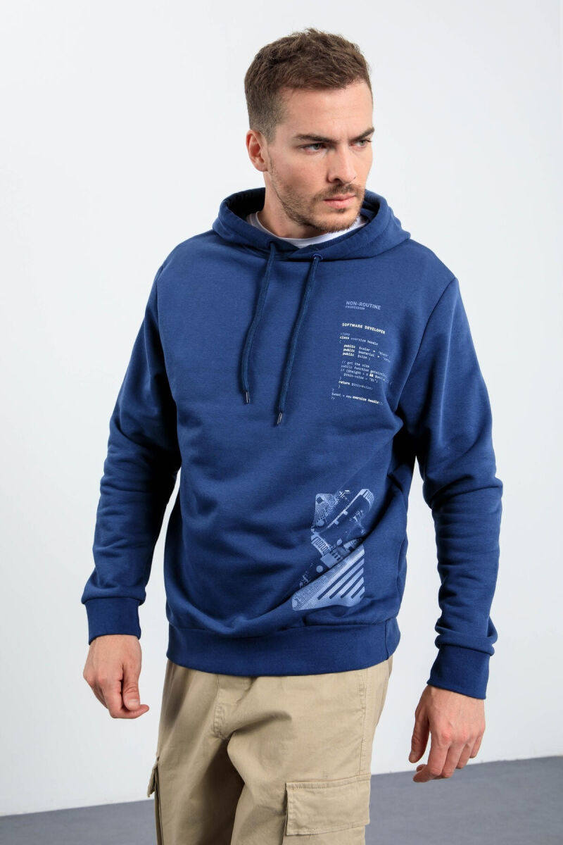 HOODIE E THJESHTË NJË NGJYRËSHE PËR MESHKUJ NË NGJYRËN BLU - 4