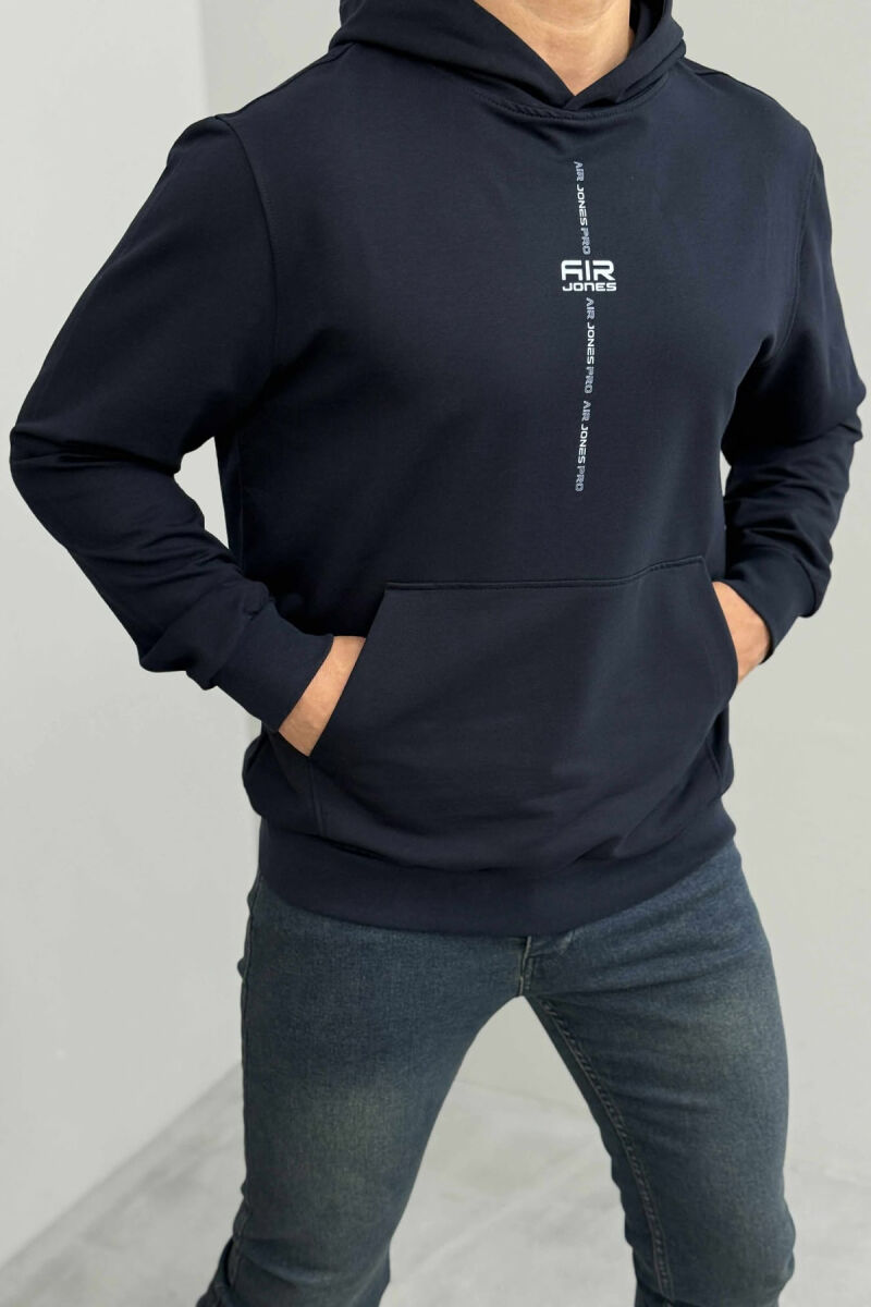 HOODIE E THJESHTË NJË NGJYRËSHE PËR MESHKUJ NË NGJYRËN BLU TË ERRËT - 3