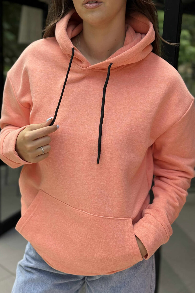 HOODIE E THJESHTË NJËNGJYRËSHE ME PUSH PËR FEMRA NË NGJYRË SALMON - 5
