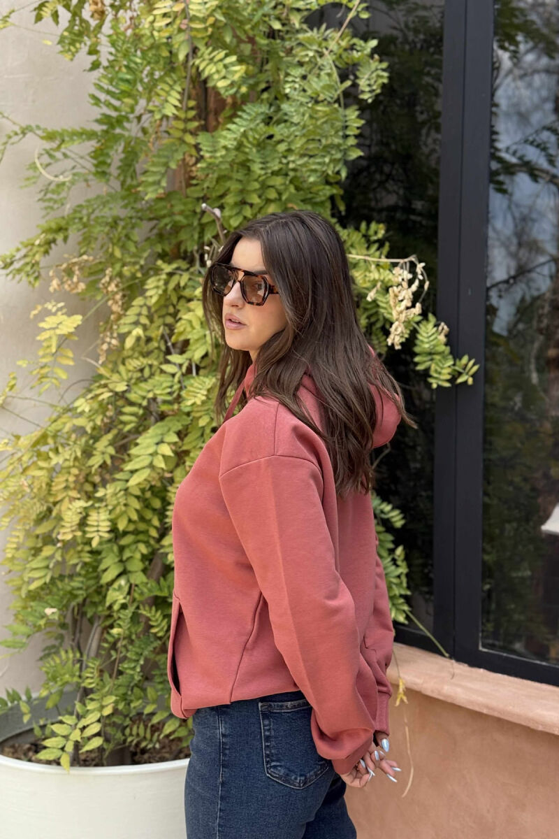 HOODIE E THJESHTË NJËNGJYRËSHE ME PUSH PËR FEMRA NË NGJYRË TULLË - 3