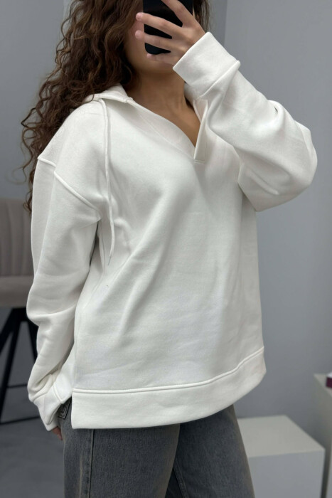 HOODIE E THJESHTË PËR FEMRA NË NGJYRËN E BARDHË - 2