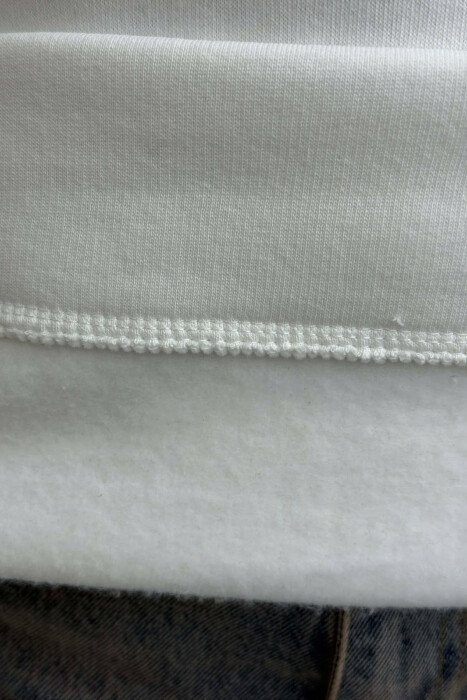 HOODIE E THJESHTË PËR FEMRA NË NGJYRËN E BARDHË - 5