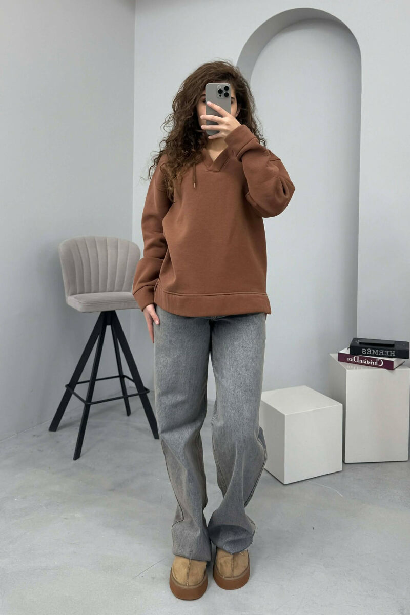 HOODIE E THJESHTË PËR FEMRA NË NGJYRËN KAFE - 1