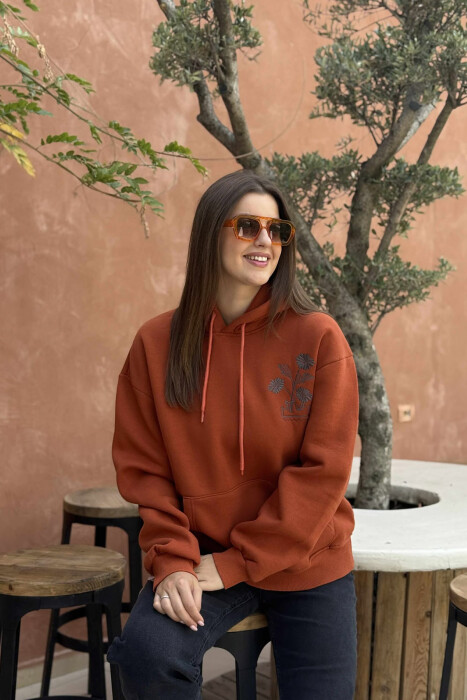 HOODIE ME PUSH DHE DIZAJN ME LULE TË QËNDISUR NË PJESËN PARA PËR FEMRA NË NGJYRË TULLE - 1