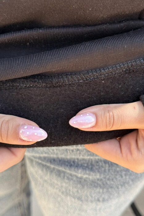 HOODIE ME PUSH DHE DIZAJN NGA TË DY ANËT PËR FEMRA NË NGJYRË TË ZEZË - 5