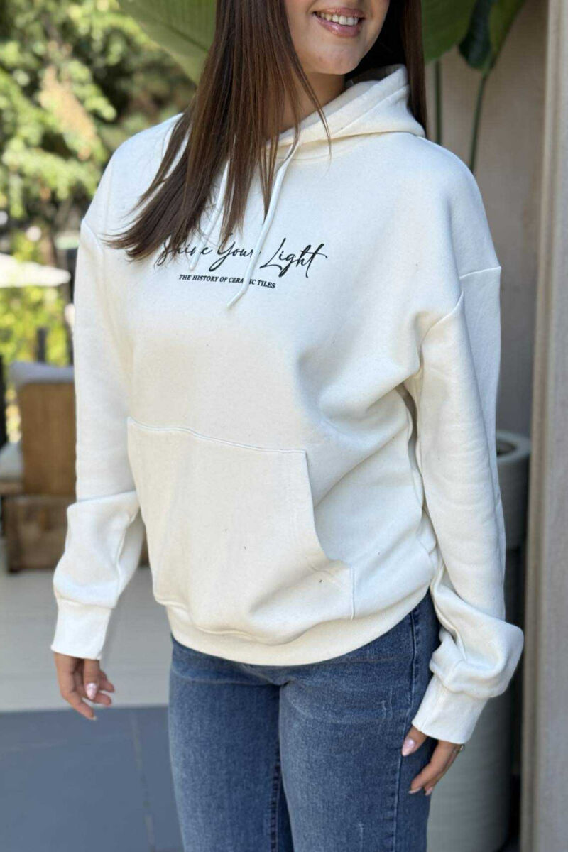 HOODIE ME PUSH DHE ME DIZANJ MBRAPA PËR FEMRA NË NGJYRËN KREM - 4