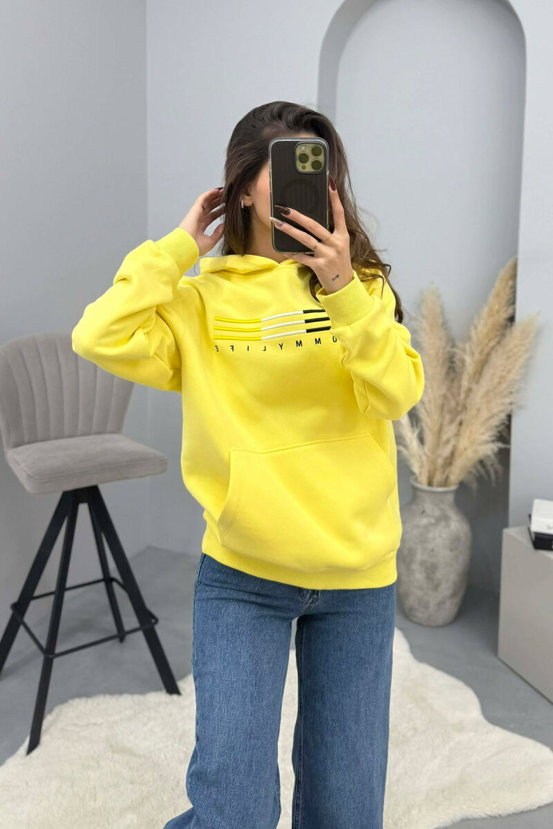 HOODIE ME PUSH DHE ME LOGO PARA PER FEMRA NE NGJYRE TE VERDHE - 2