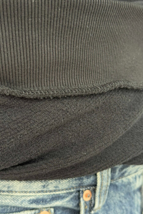 HOODIE ME PUSH DHE ME LOGO PARA PËR MESHKUJ NË NGJYRËN E ZEZË - 3