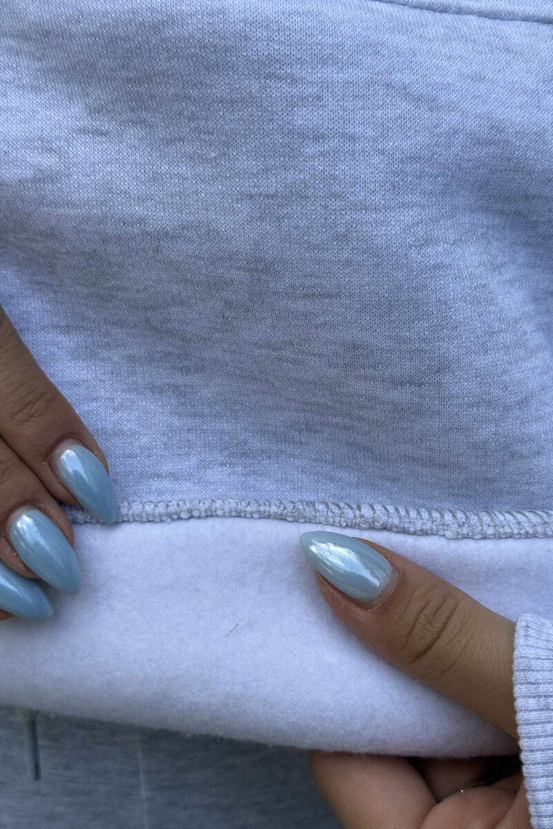 HOODIE ME PUSH DHE ME LOGO TË VOGËL PËR FEMRA NË NGJYRËN GRI TË ZBARDHUR - 5