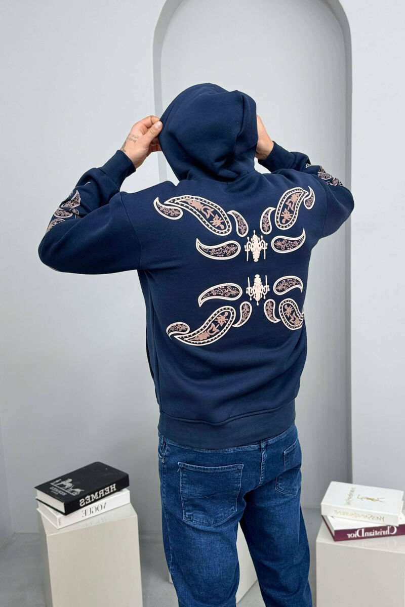 HOODIE ME PUSH DHE ME SHKRIM PARA PËR MESHKUJ NË NGJYRE BLU TE ERRET - 4