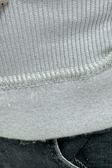 HOODIE ME PUSH DHE ME SHKRIM PARA PËR MESHKUJ NË NGJYRE GRI - 5