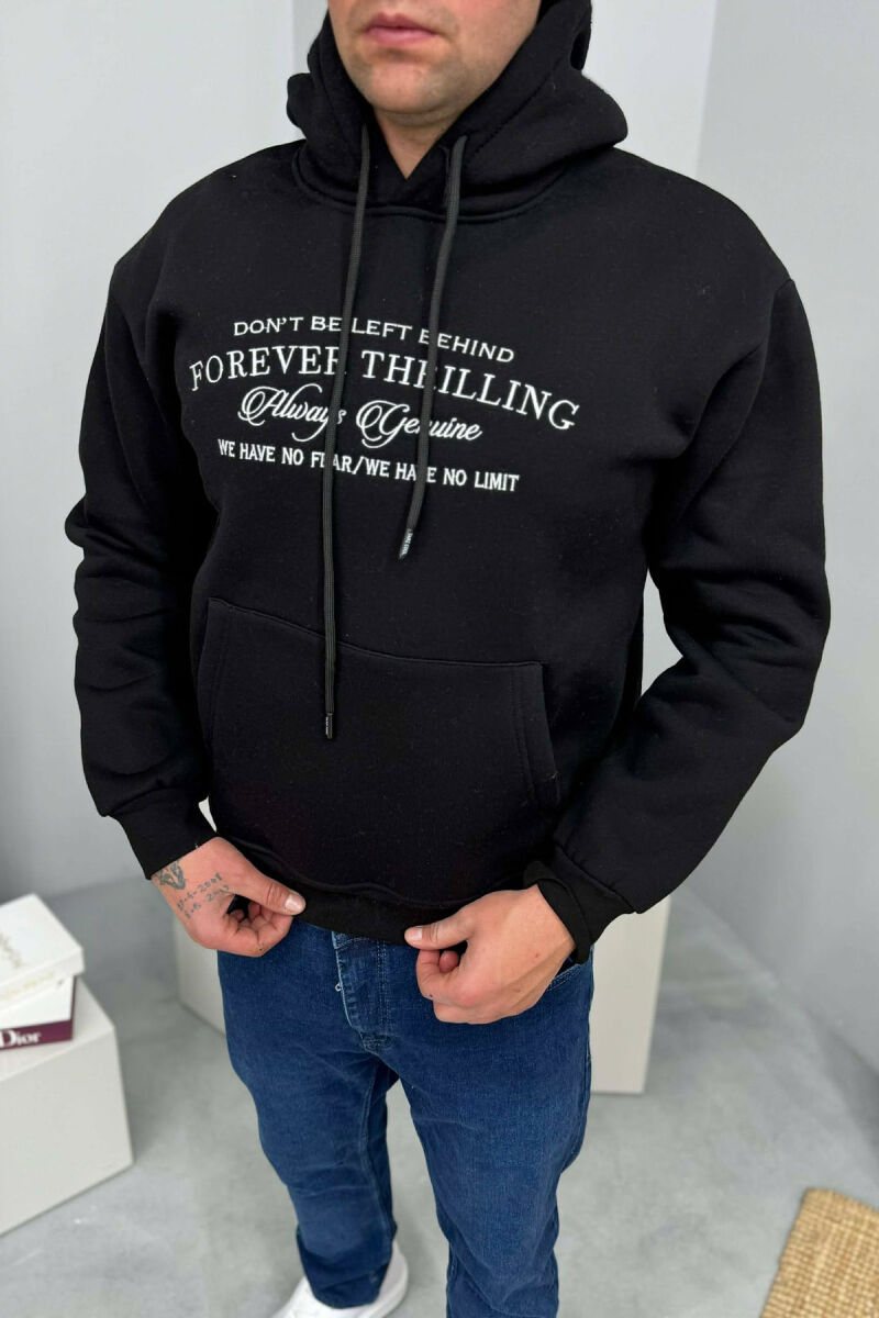 HOODIE ME PUSH DHE ME SHKRIM PARA PËR MESHKUJ NË NGJYRE TE ZEZE - 1