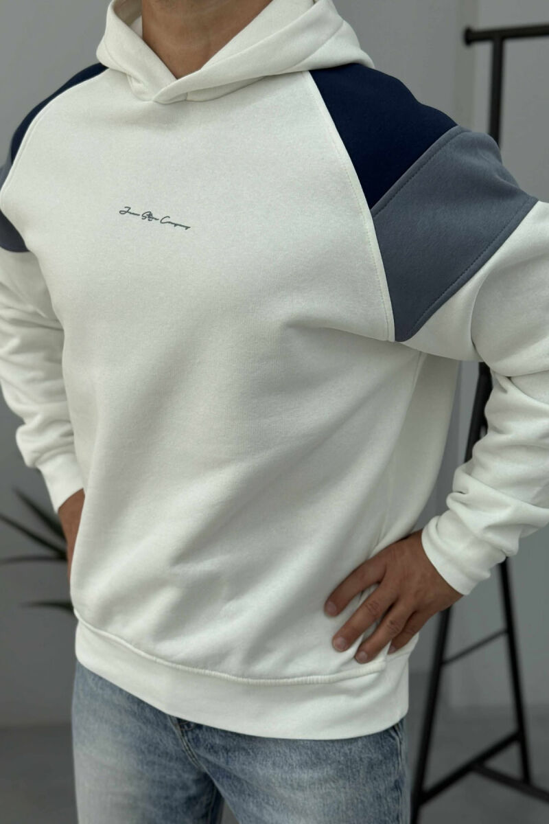 HOODIE ME PUSH DHE ME SHKRIM TË THJESHTË NË PJESËN PARA PËR MESHKUJ NË NGJYRË TË BARDHË - 5