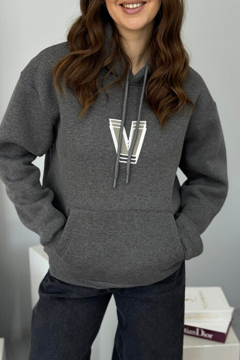 HOODIE ME PUSH ME SHKRIME NE PJESEN E PASME PER FEMRA NE NGJYRE GRI TE ERRET - 4