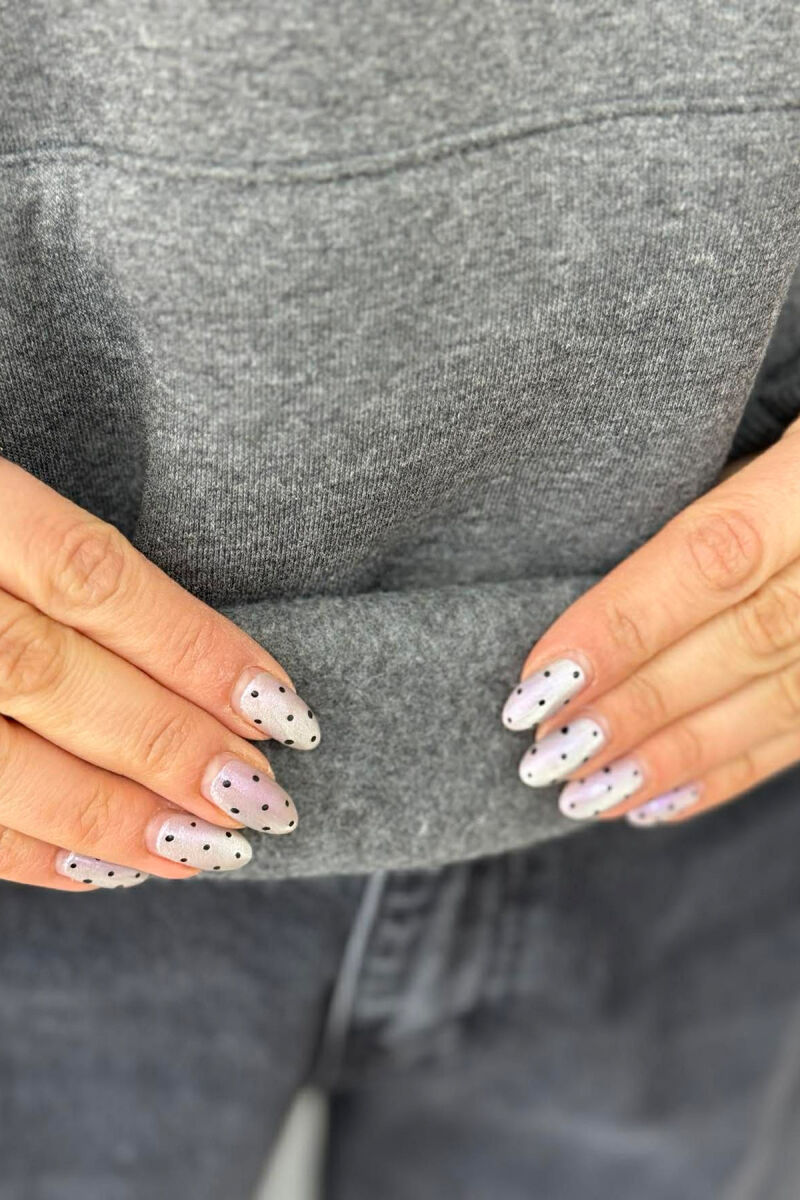 HOODIE ME PUSH ME SHKRIME NE PJESEN E PASME PER FEMRA NE NGJYRE GRI TE ERRET - 5