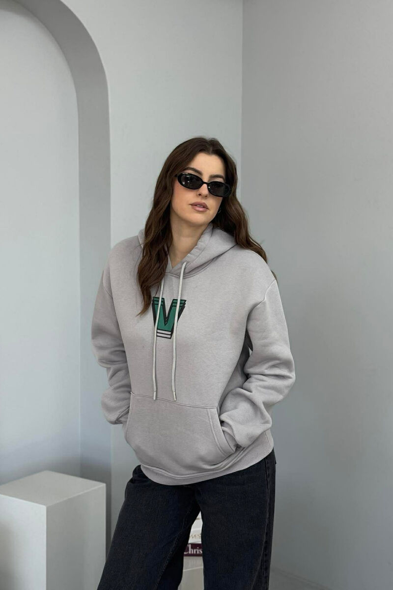 HOODIE ME PUSH ME SHKRIME NE PJESEN E PASME PER FEMRA NE NGJYRE GRI - 1