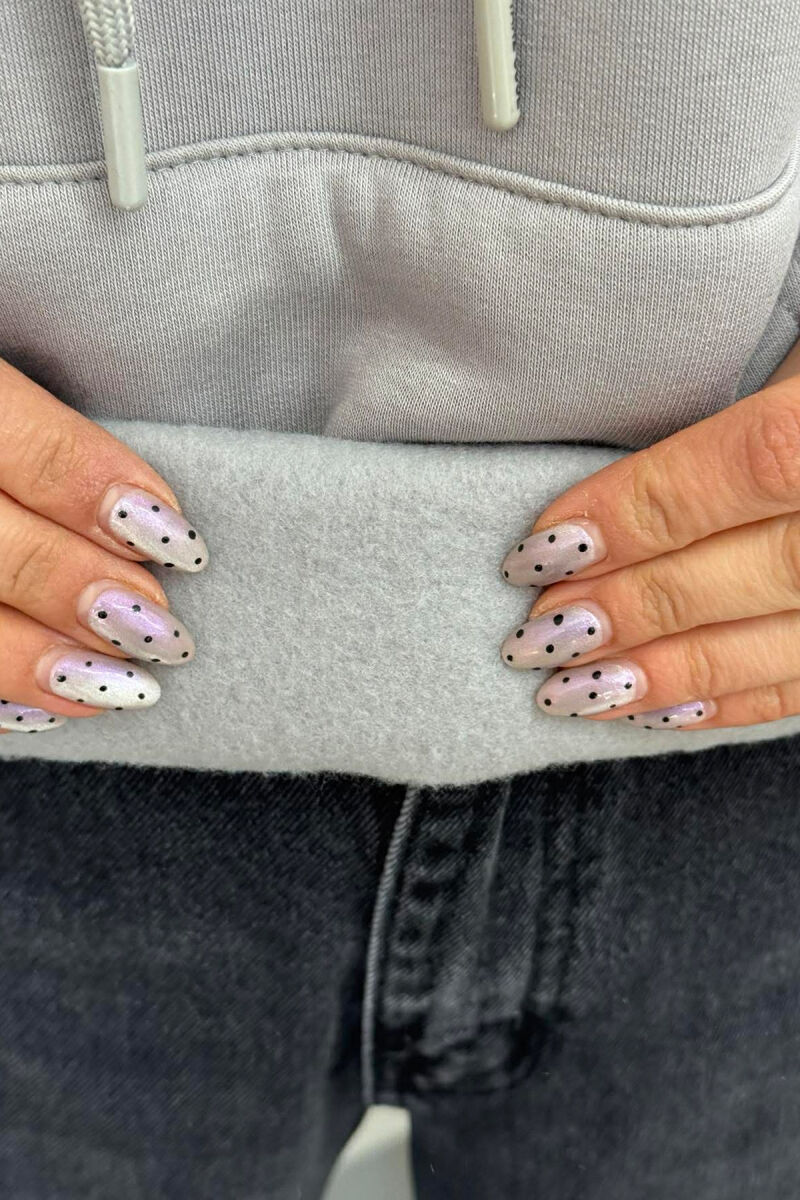 HOODIE ME PUSH ME SHKRIME NE PJESEN E PASME PER FEMRA NE NGJYRE GRI - 4