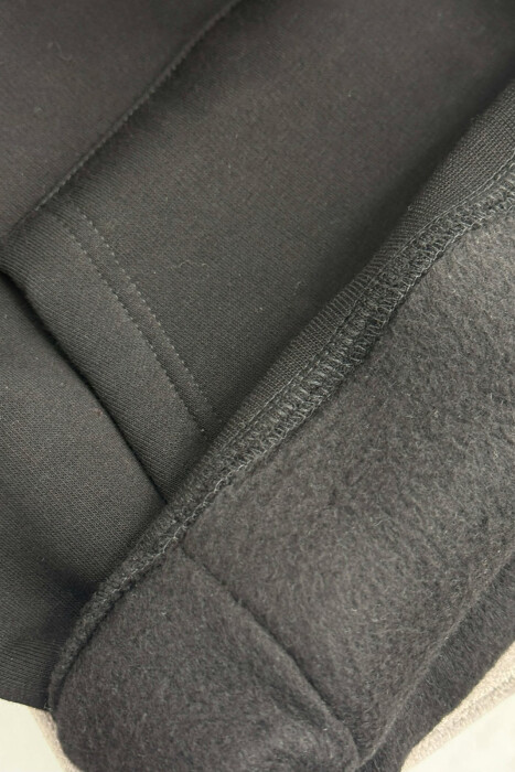 HOODIE ME PUSH ME SHKRIME NE PJESEN E PASME PER MESHKUJ NE NGJYRE TE ZEZE - 5