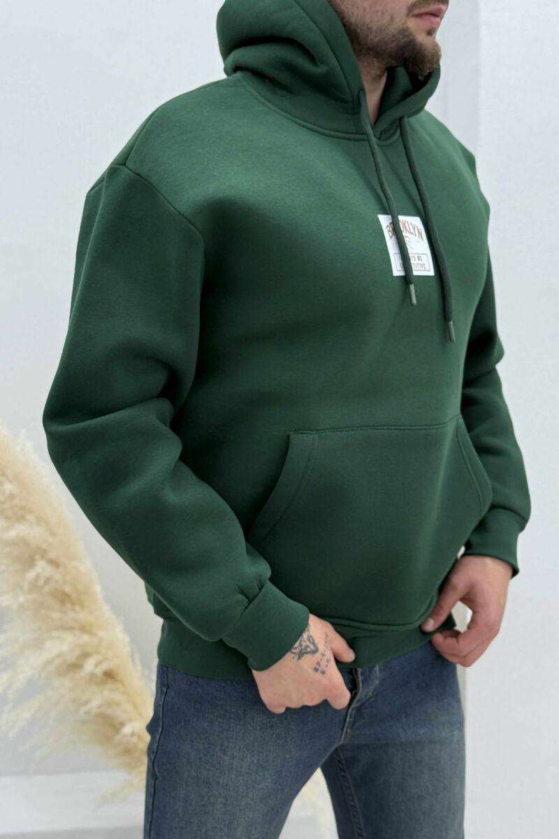 HOODIE ME PUSH NJËNGJYRËSHE DHE ME DIZANJ BASKETBOLL MBRAPA PËR MESHKUJ NË NGJYRËN JESHILE - 2