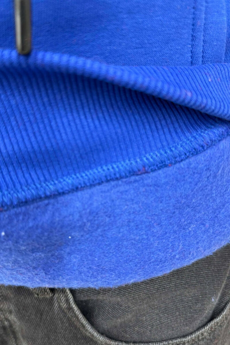 HOODIE ME PUSH NJËNGJYRËSHE DHE ME SHKRIM PARA PËR MESHKUJ NË NGJYRE BLU - 5