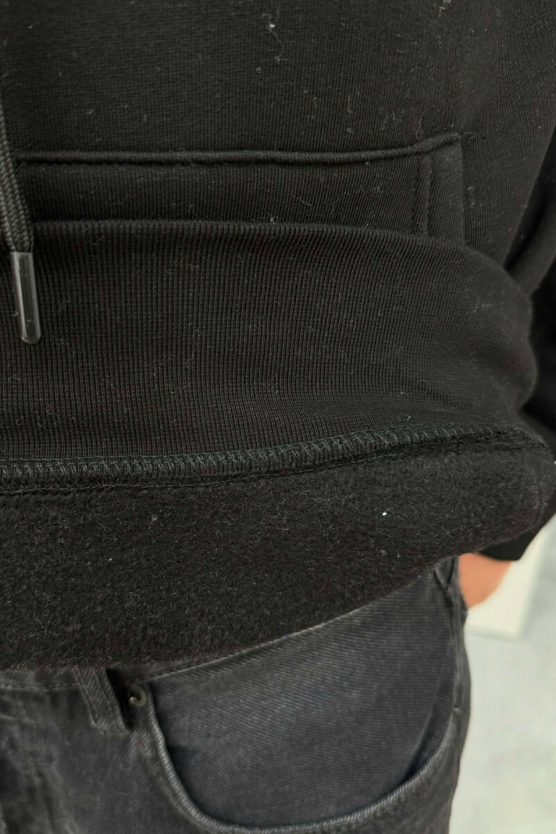 HOODIE ME PUSH NJËNGJYRËSHE DHE ME SHKRIM PARA PËR MESHKUJ NË NGJYRE TE ZEZE - 5