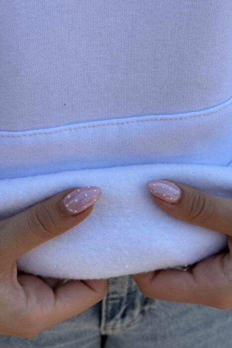 HOODIE ME PUSH NJËNGJYRËSHE DHE ME SHKRIM PARA PËR FEMRA NË NGJYRËN E BARDHË - 4