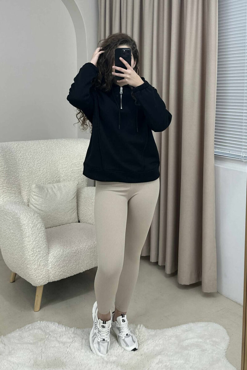 HOODIE ME PUSH PËR FEMRA NË NGJYRËN E ZEZË - 6