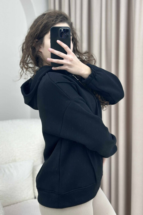 HOODIE ME PUSH PËR FEMRA NË NGJYRËN E ZEZË - 4