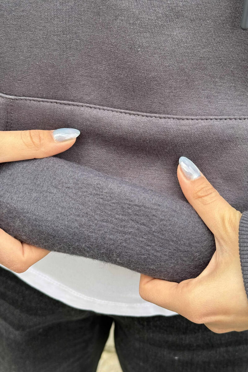 HOODIE ME PUSH PËR FEMRA NË NGJYRËN GRI - 4