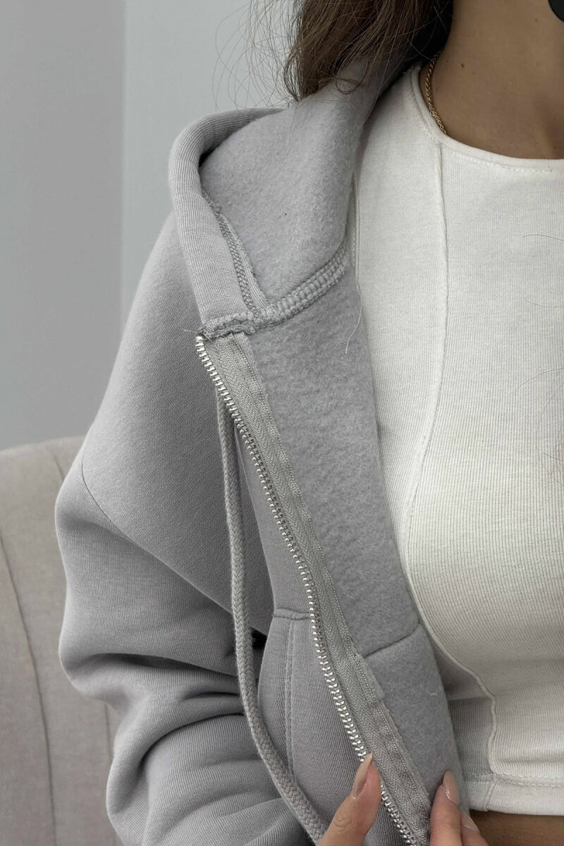 HOODIE ME ZINXHIR DHE ME PUSH NJË NGJYRËSHE PËR FEMRA NË NGJYRËN GRI - 6