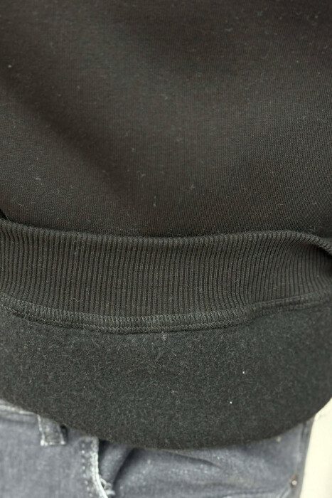 HOODIE NJE NGJYRESHE ME PUSH DHE DETAJE TE VOGLA PER MESHKUJ NE NGJYRE TE ZEZE - 4