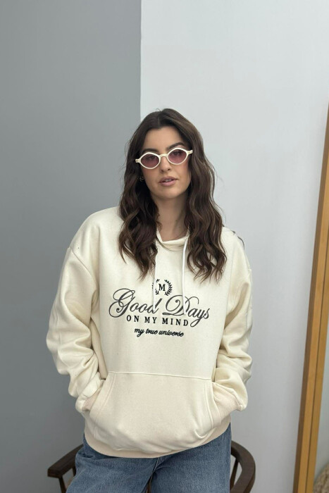 HOODIE NJE NJGYRESHE ME PUSH DHE DIZAJN NË PJESEN PARA PER FEMRA NE NGJYRE KREM - 1