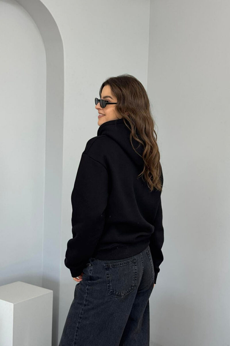 HOODIE NJE NJGYRESHE ME PUSH DHE DIZAJN NË PJESEN PARA PER FEMRA NE NGJYRE TE ZEZE - 2