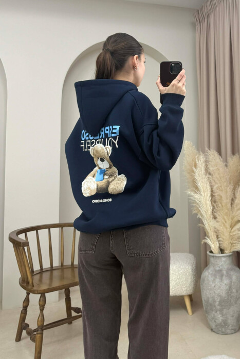 HOODIE NJE NGJYRESHE ME PUSH DHE ME IMAZHIN E ARUSHIT PER FEMRA NE NGJYRE BLU - 2