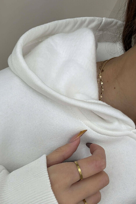 HOODIE NJE NGJYRESHE ME PUSH DHE ME IMAZHIN E ARUSHIT PER FEMRA NE NGJYRE TE BARDHE - 5